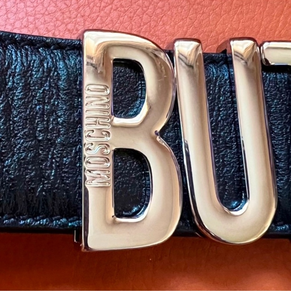 New! MOSCHINO Logo Butch Lettering Leather Belt - Picture 4 of 8